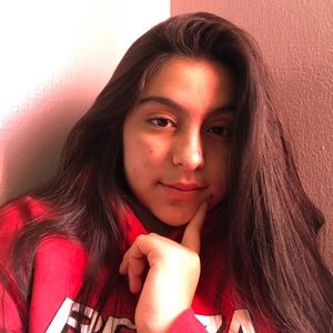 Meet your Posher, Lesly